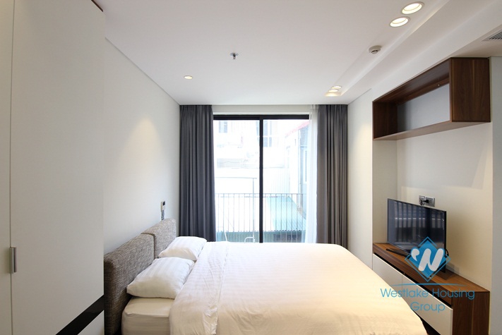 A lake view 2 bedroom apartment for rent in Yen phu village, Tay ho, Ha noi